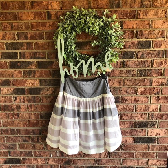 ✨5/$15 { GAP } Gray Striped A-line Silk Blend Skirt - Picture 1 of 6